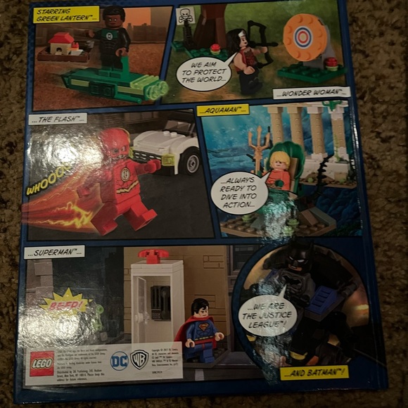LEGO DC Comics Super Heroes Build Your Own Adventure Book - Green - Picture 2 of 3